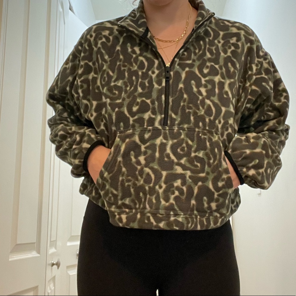 aritzia tna polar 1/2 zip sweater in khaki